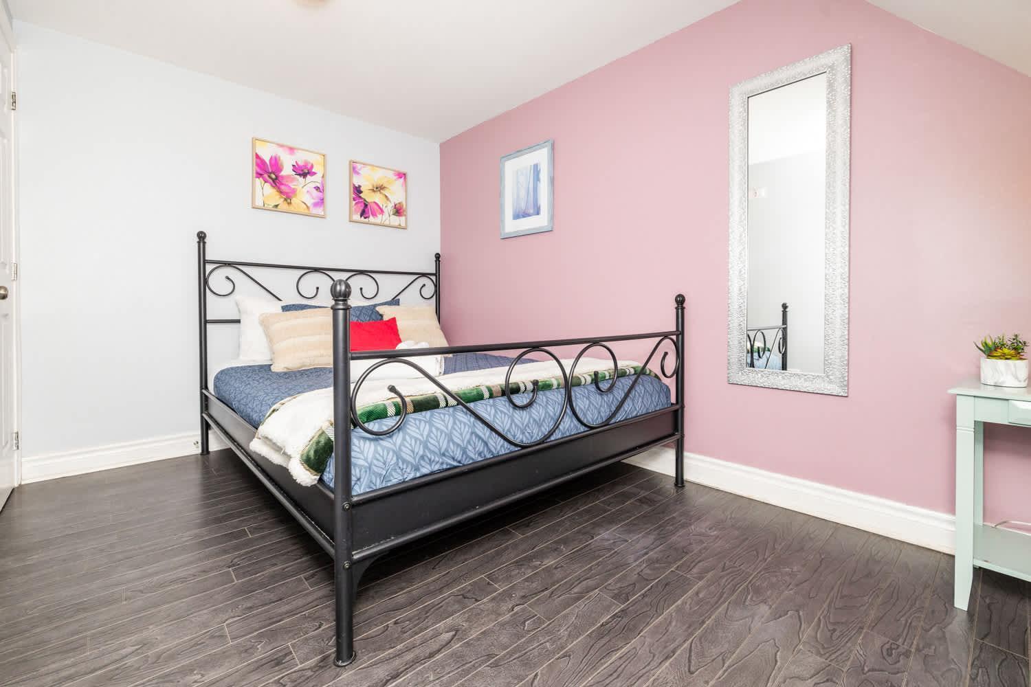 Pet-Friendly Home - Near Chinatown & Little Italy Ottawa Kültér fotó